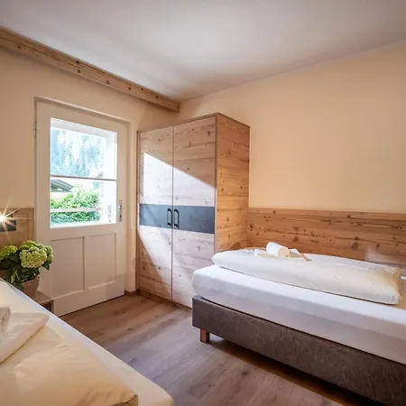 Ferienhaeuser Alpehytte *