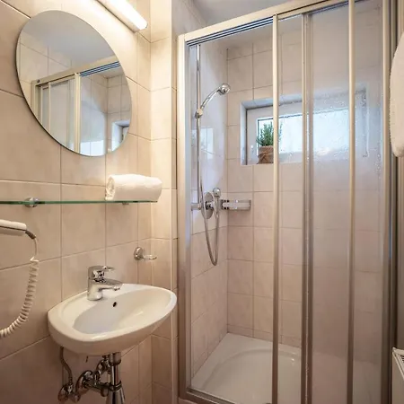 Ferienhaeuser * Mayrhofen