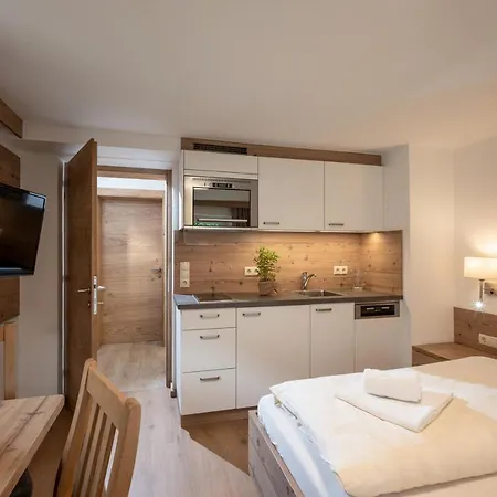 Ferienhaeuser Alpesi faház