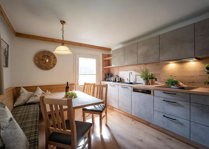 Ferienhaeuser 샬레 메이른호픈