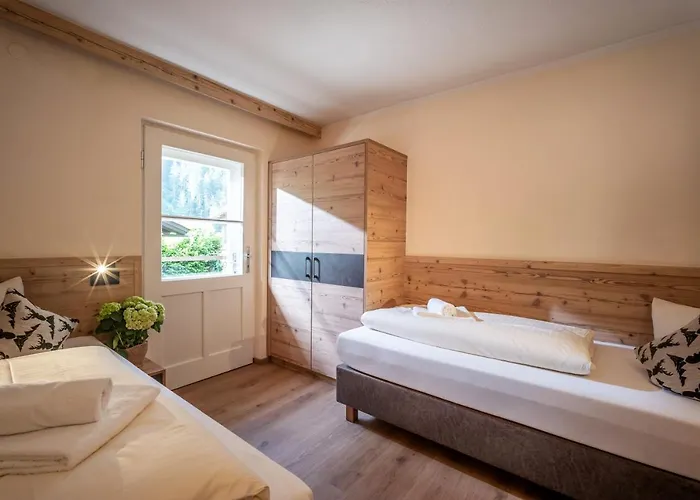 Ferienhaeuser Alpesi faház *