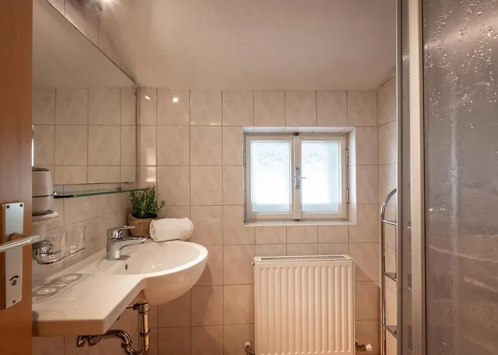 Alpesi faház Ferienhaeuser