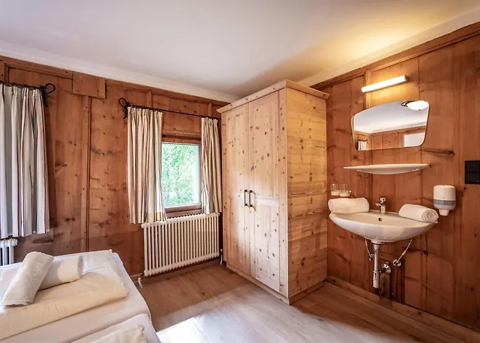 Ferienhaeuser Alpesi faház